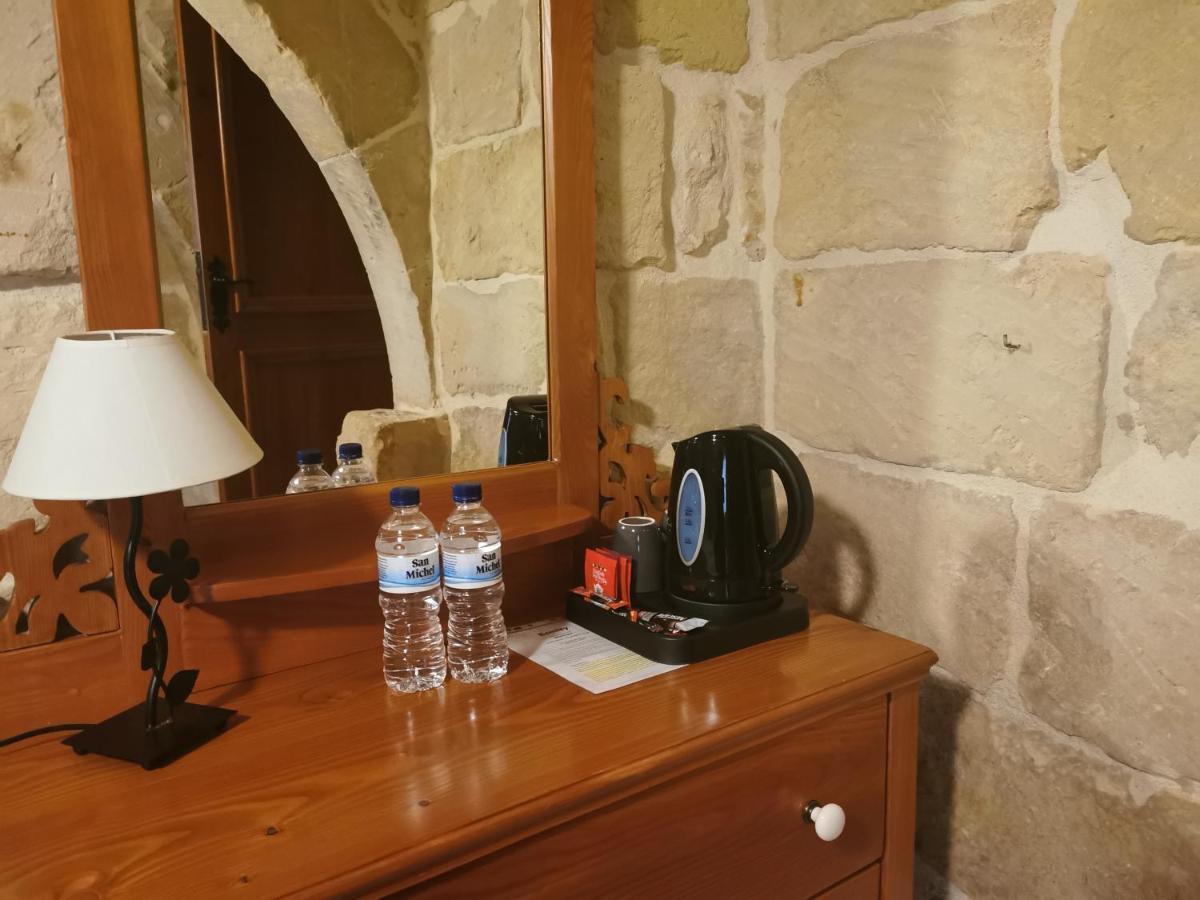 Bed And Breakfast "Selena" With Swim Pool Nadur Exterior foto